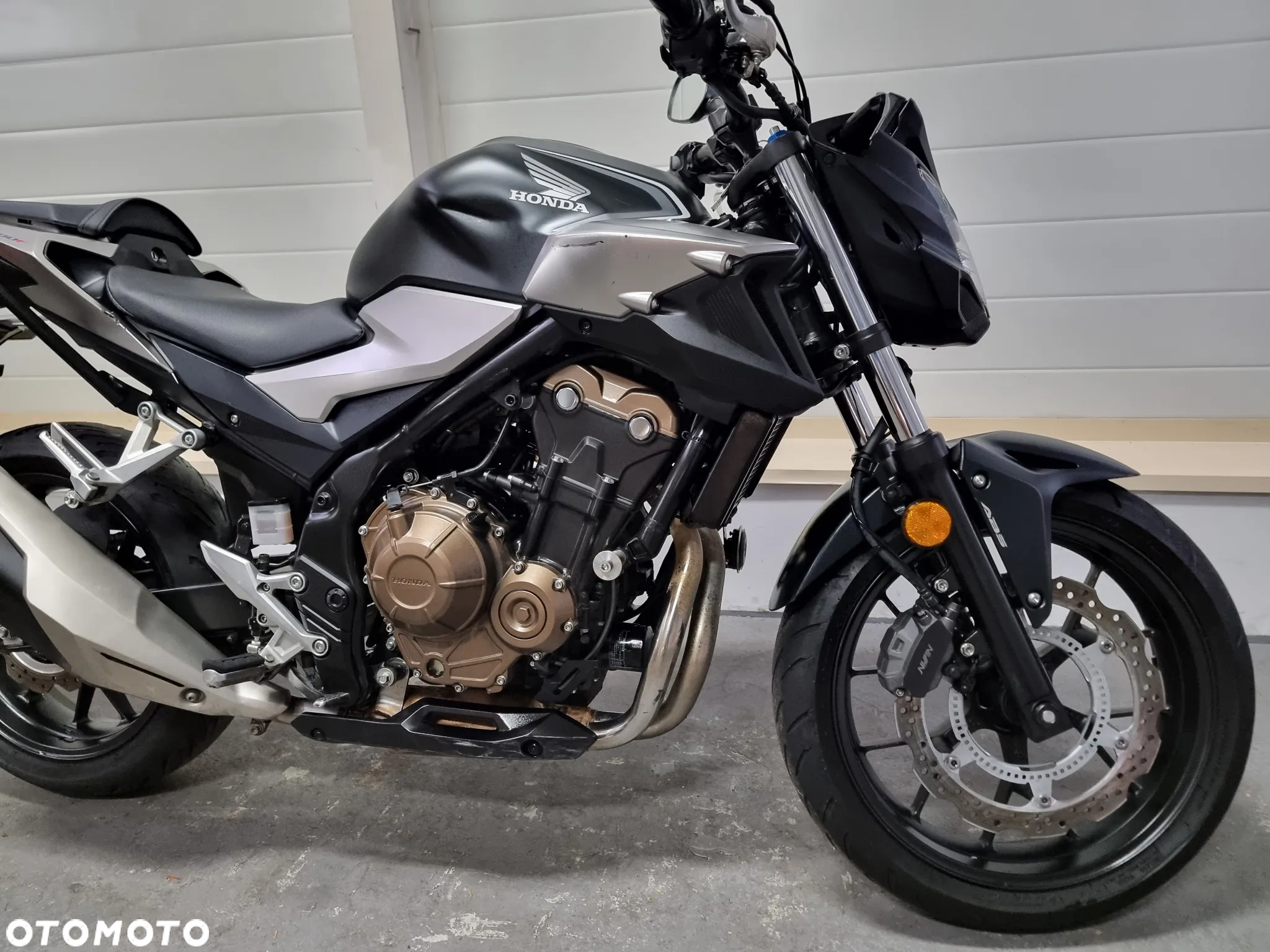 Honda CB - 4