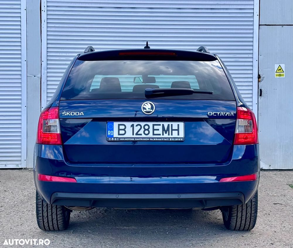 Skoda Octavia 2.0 TDI (Green tec) DSG Joy - 11