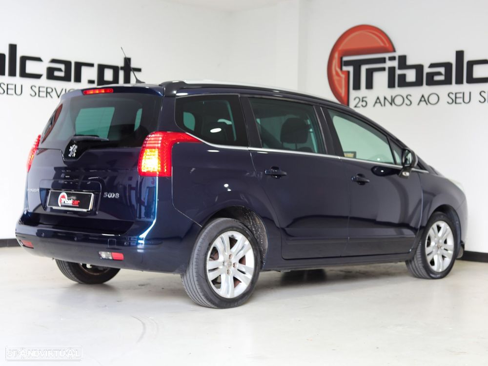 Peugeot 5008 1.6 HDi Executive CMP6 - 4
