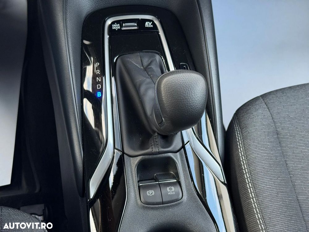 Toyota Corolla 1.8 HSD Dynamic - 18