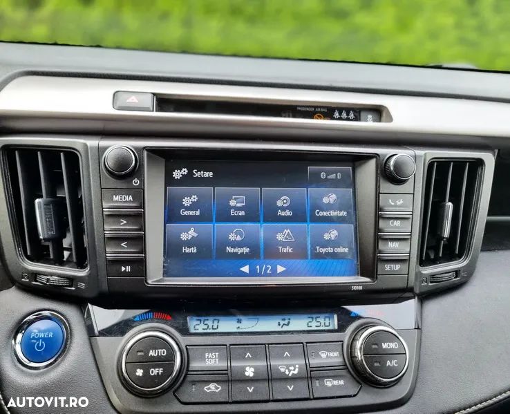 Toyota RAV4 2.5 4x2 Hybrid Executive - 18