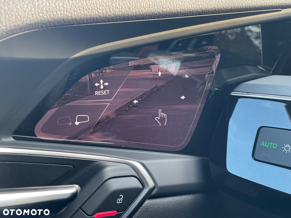Audi Q8 Sportback e-tron - 30