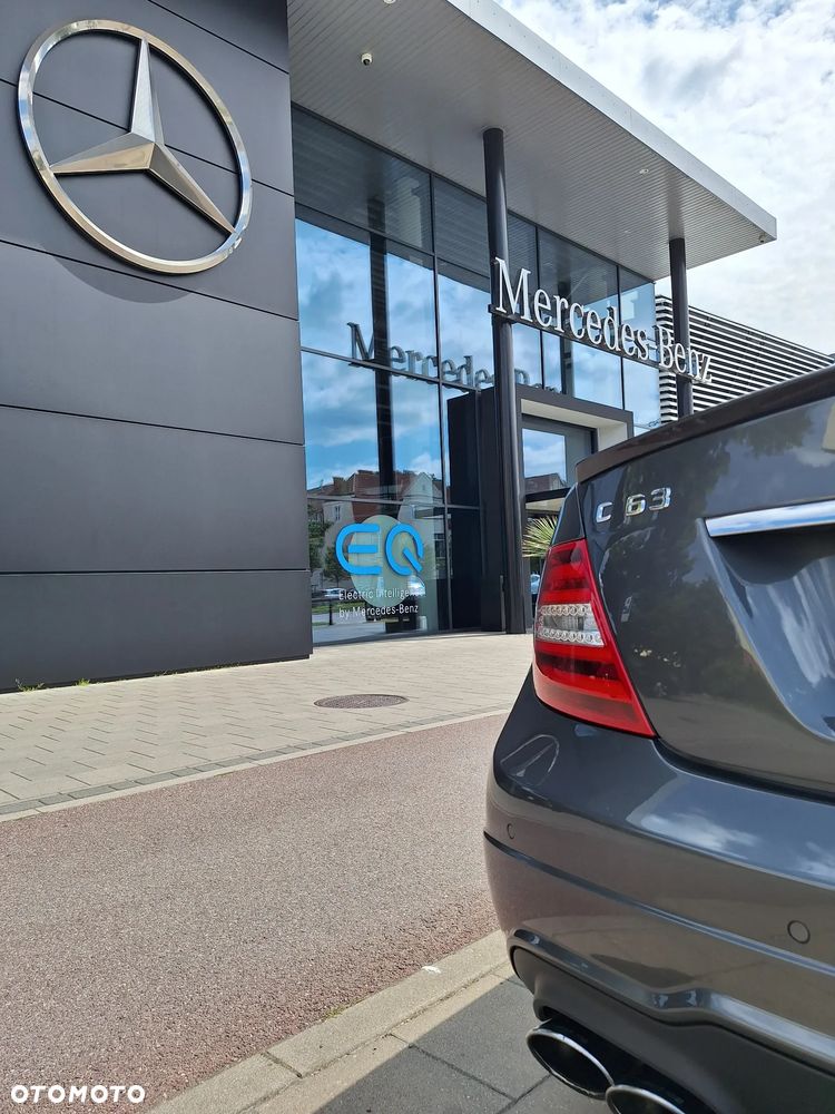 Mercedes-Benz Klasa C 63 AMG AMG SPEEDSHIFT MCT AMG Performance Package - 6