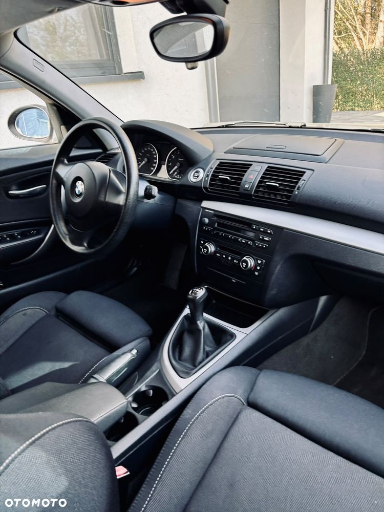 BMW Seria 1 118i - 5