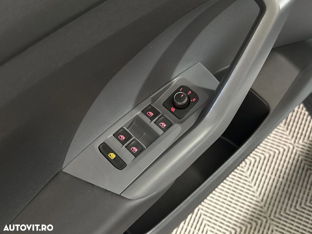 Volkswagen T-Cross - 15
