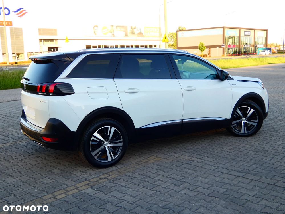 Peugeot 5008 - 9