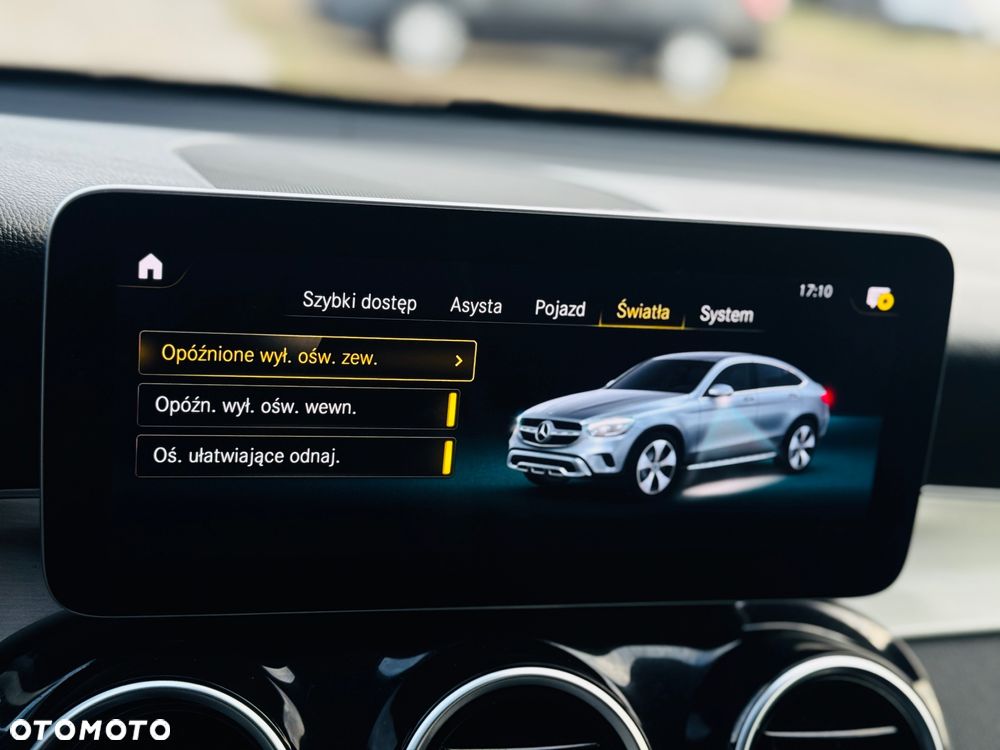 Mercedes-Benz GLC 300 d 4Matic 9G-TRONIC AMG Line Plus - 14