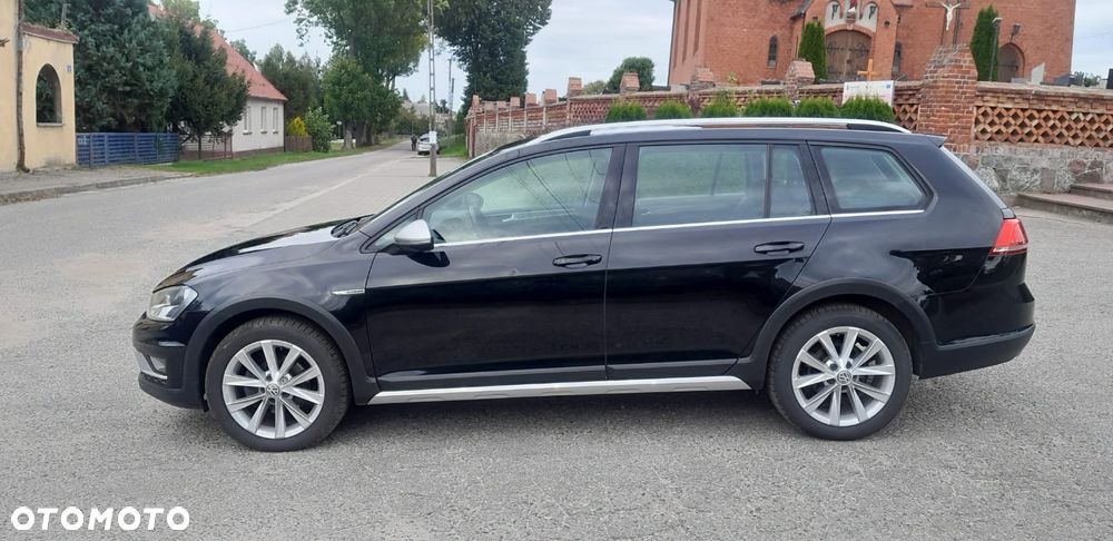 Volkswagen Golf - 11