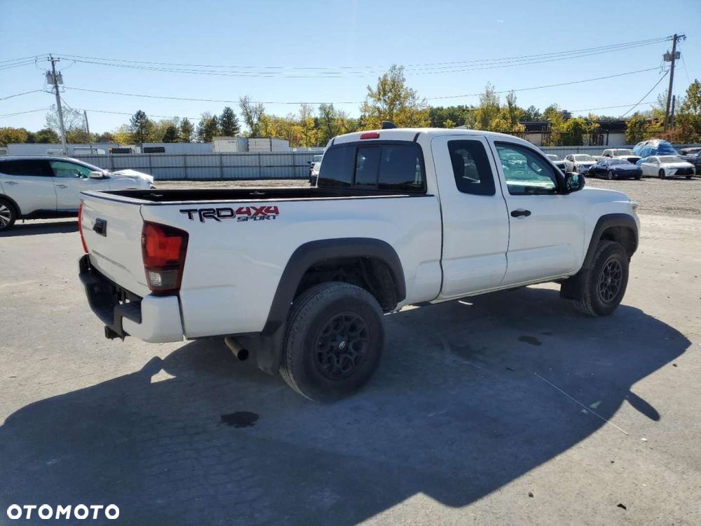 Toyota Tacoma - 3