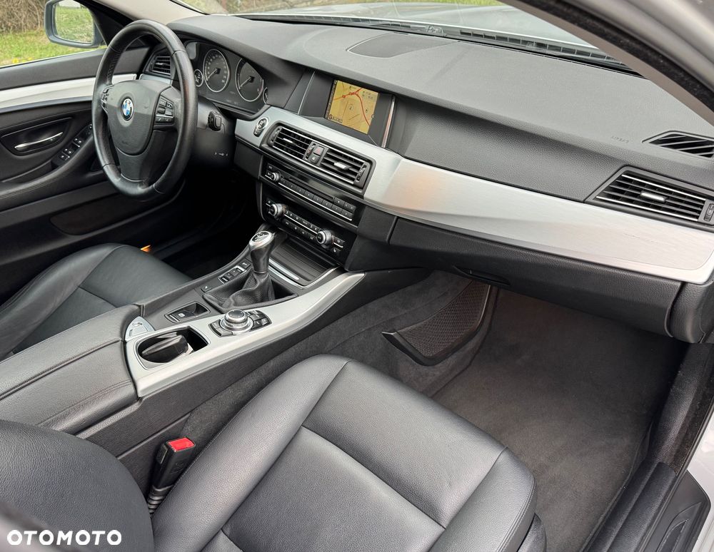 BMW Seria 5 518d - 6