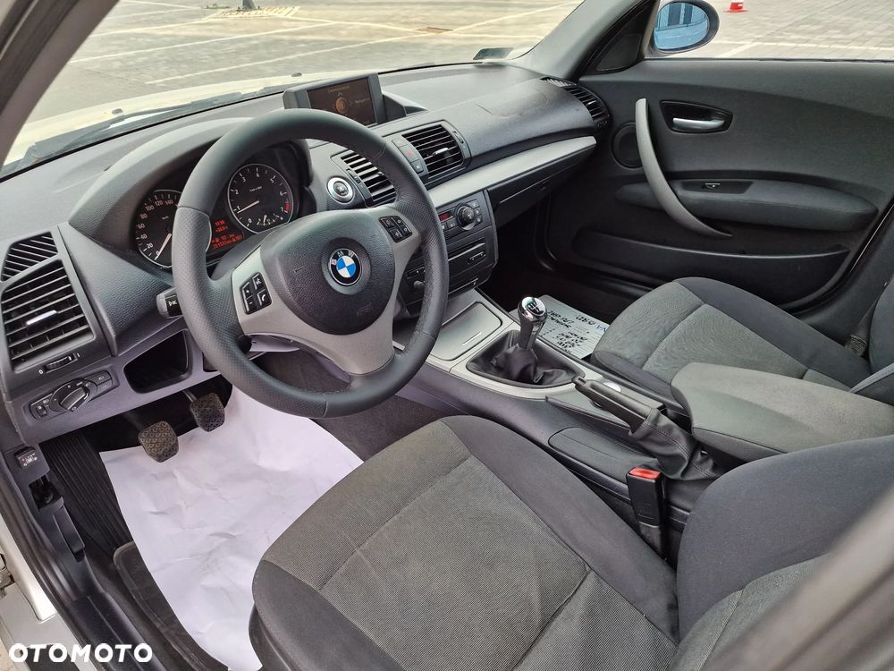 BMW Seria 1 - 36