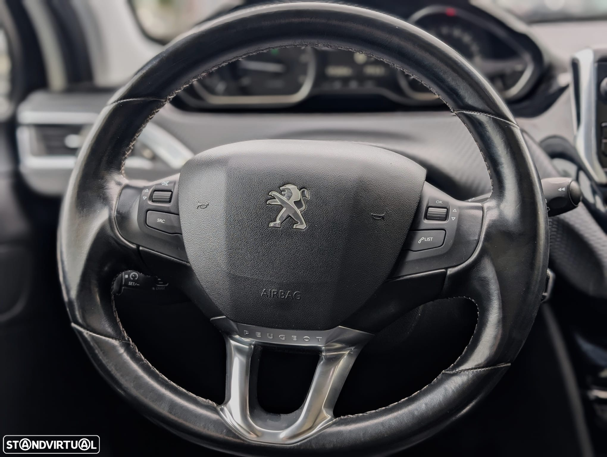 Peugeot 2008 1.5 BlueHDi Allure EAT6 - 14