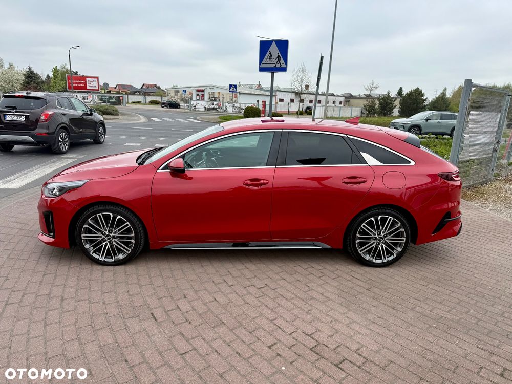 Kia ProCeed 1.5 T-GDI DCT7 OPF GT LINE - 30
