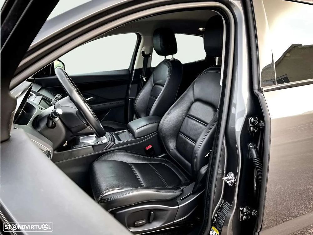 Jaguar E-Pace 2.0 i4D S AWD Aut. - 9