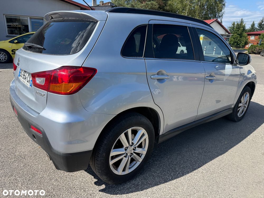 Mitsubishi ASX - 5