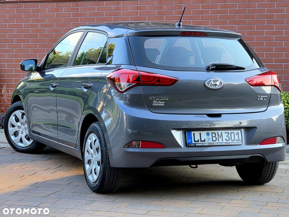 Hyundai i20 blue 1.2 Advantage+ - 17