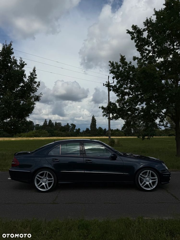 Mercedes-Benz Klasa E 500 7G-TRONIC Avantgarde - 21