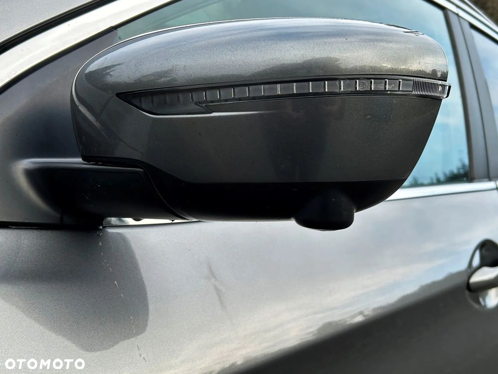 Nissan Qashqai 1.6 DIG-T TEKNA+ - 24