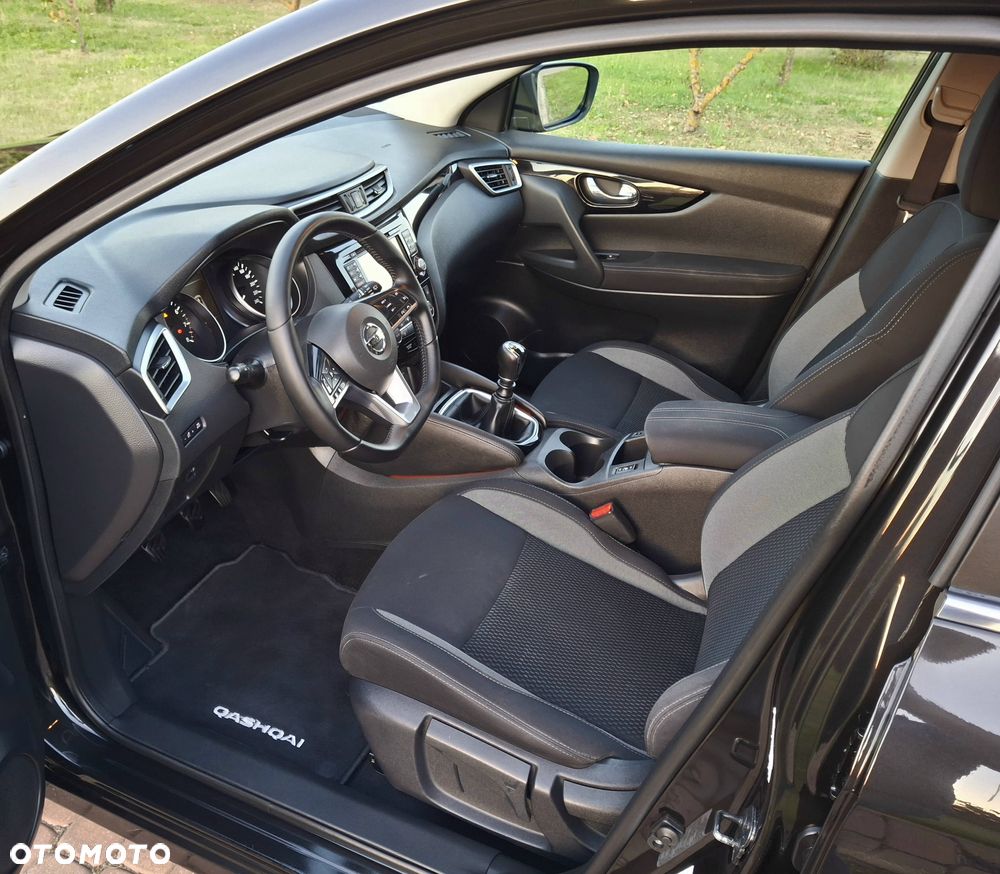 Nissan Qashqai 1.6 DIG-T Tekna - 16