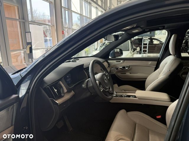 Volvo XC 90 B5 B AWD Ultra Bright 7os - 19