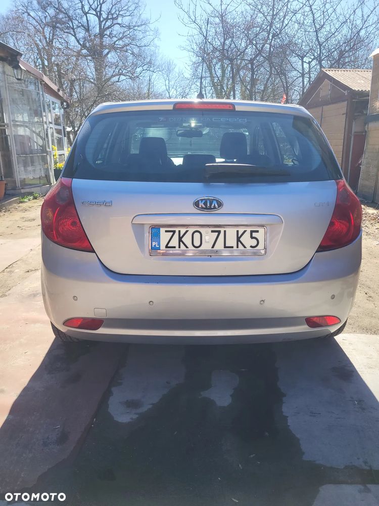 Kia Ceed 1.6 Crdi Comfort - 4