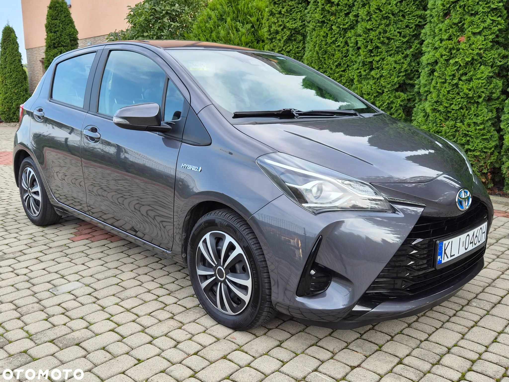 Toyota Yaris - 1