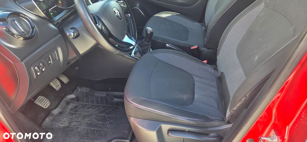 Renault Captur - 24