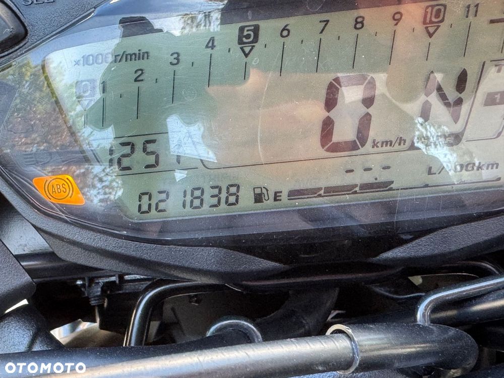 Suzuki GSX 1000 - 5