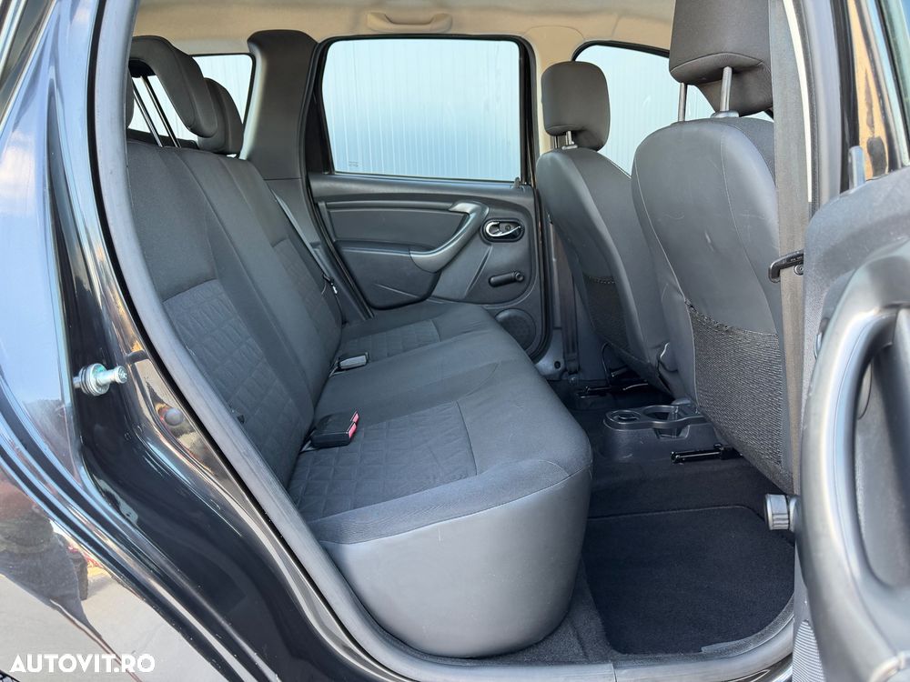 Dacia Duster 1.5 dCi 4x2 Laureate - 8