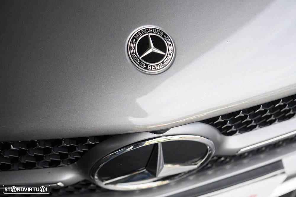 Mercedes-Benz A 250 e AMG Line - 13