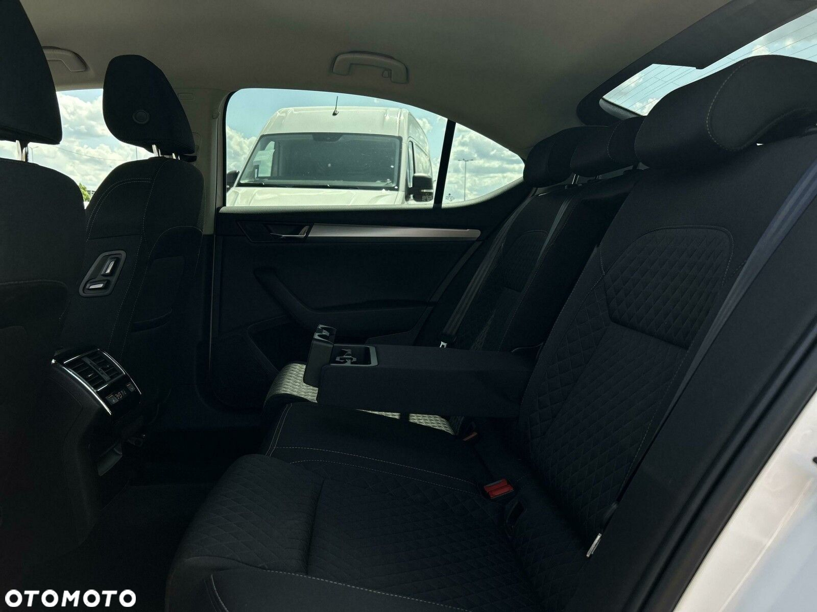 Skoda Superb 2.0 TDI Style - 18