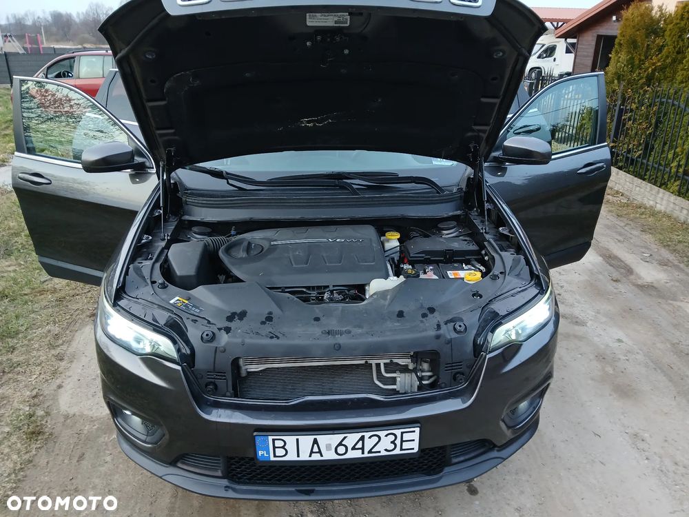 Jeep Cherokee 3.2 V6 Pentastar Active Drive I Automatik Limited - 32