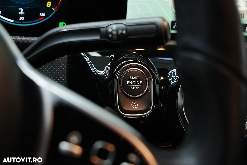 Mercedes-Benz CLA 200 7G-DCT Progressive Line Advanced - 17