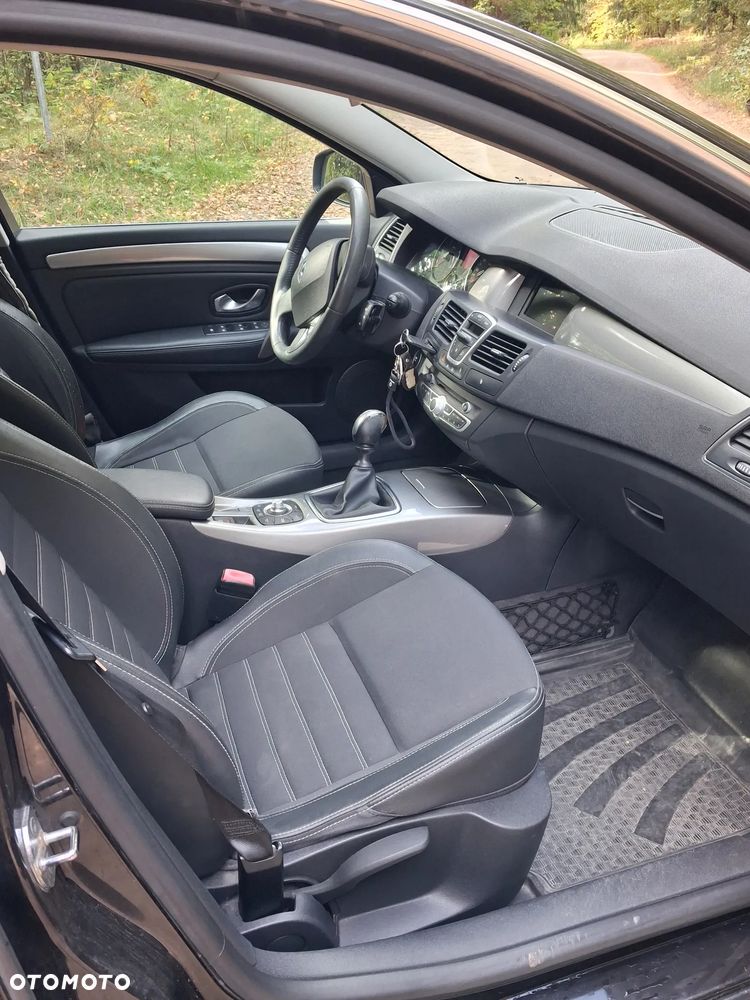 Renault Laguna - 8