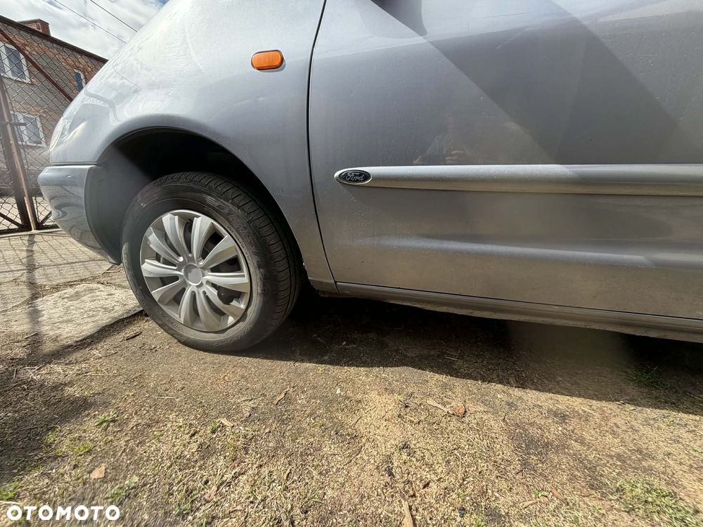 Ford Galaxy 1.9 TDI - 14