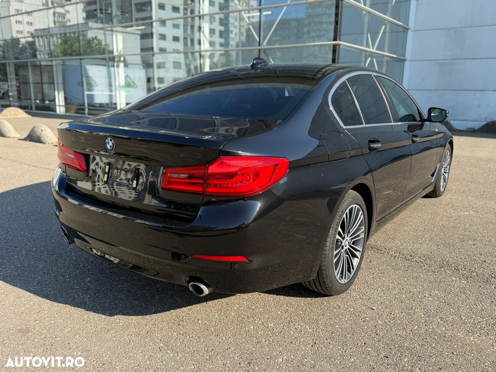 BMW Seria 5 520d AT - 2