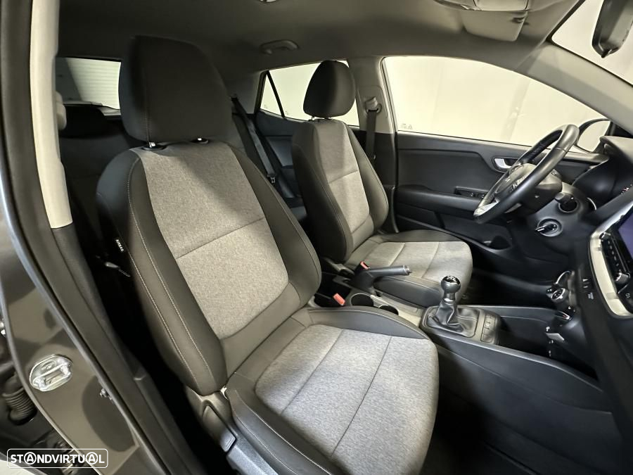 Kia Stonic 1.2 Dynamic - 37