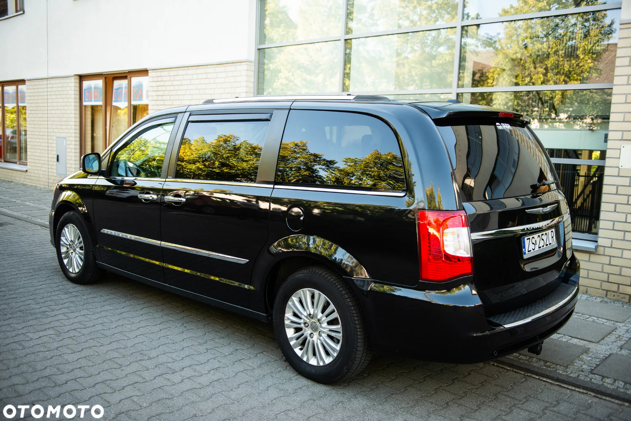Chrysler Town & Country 3.6 Limited - 4
