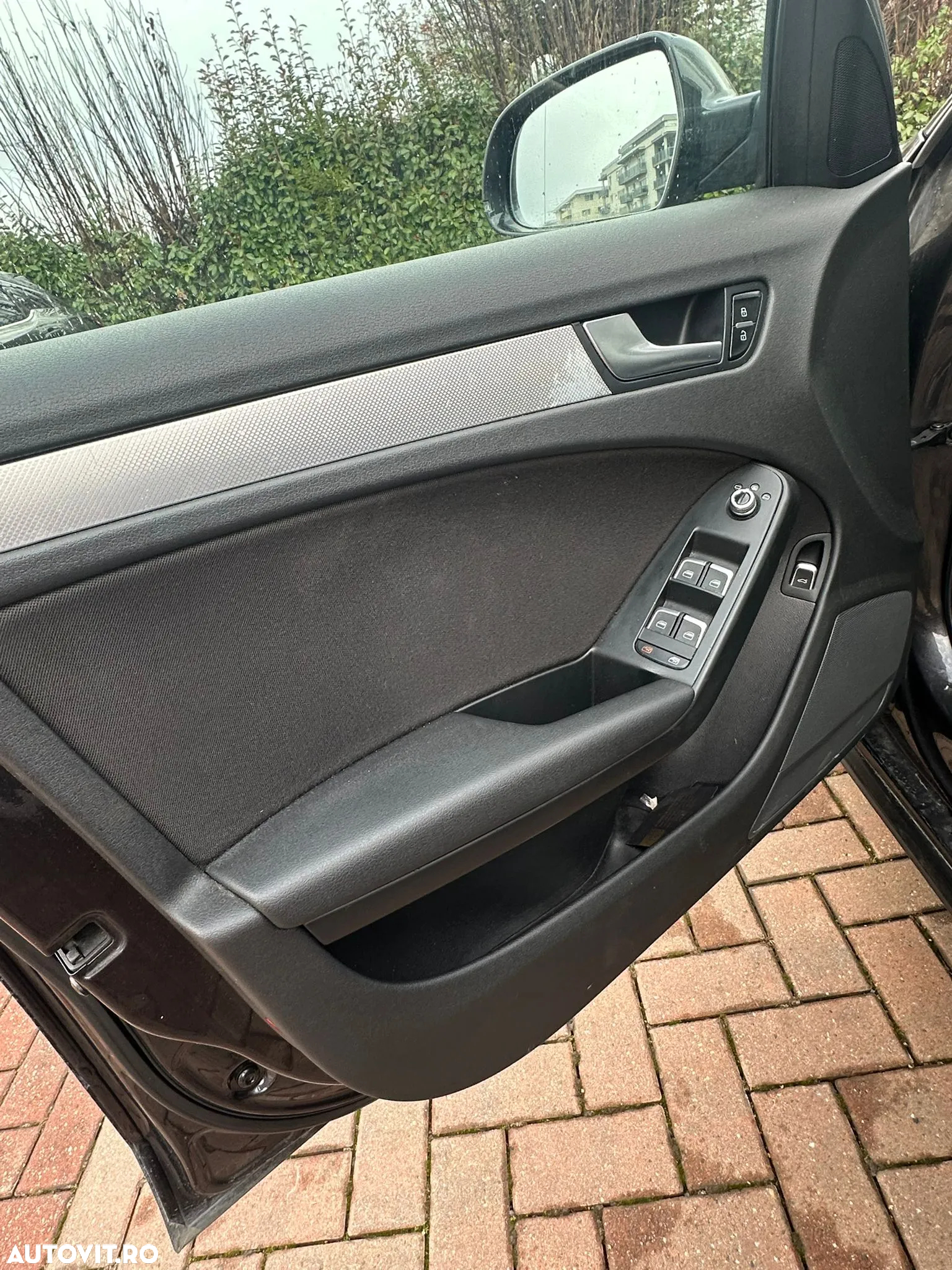 Audi A4 Avant 2.0 TDI DPF quattro S line Sportpaket - 9