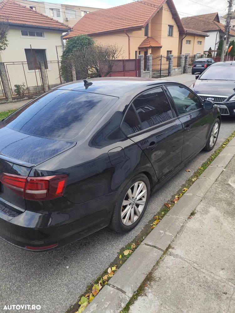 Volkswagen Jetta 1.4 TSI BlueMotion Technology - 8