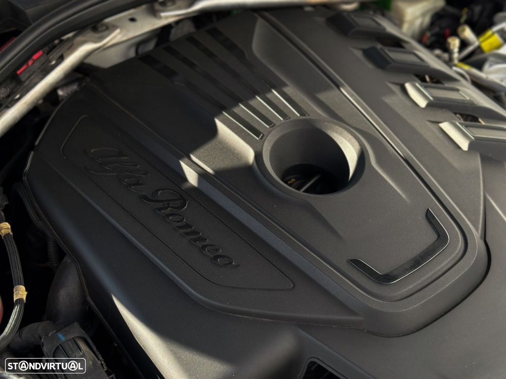 Alfa Romeo Giulia 2.2 D Super AT8 - 17
