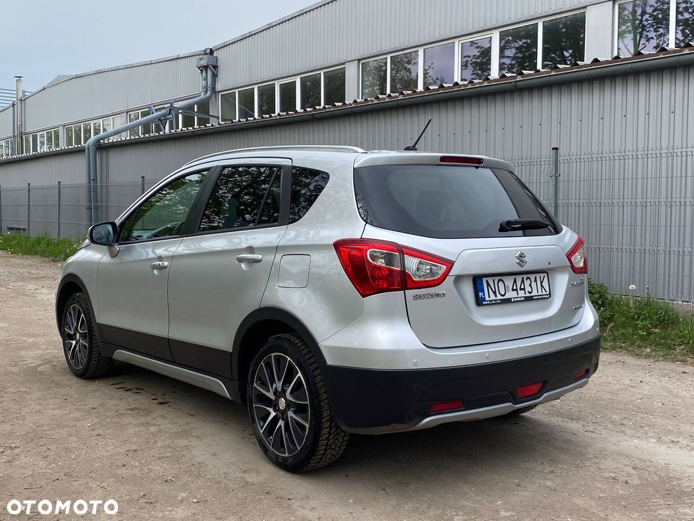 Suzuki SX4 S-Cross 1.6 Premium 4WD - 8
