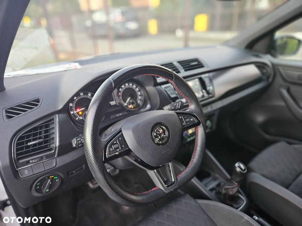 Skoda Fabia 1.0 TSI Monte Carlo - 25