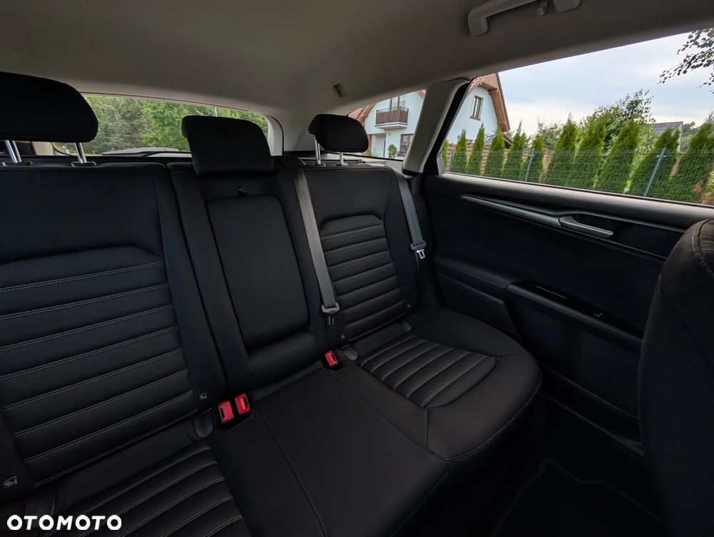 Ford Mondeo - 24