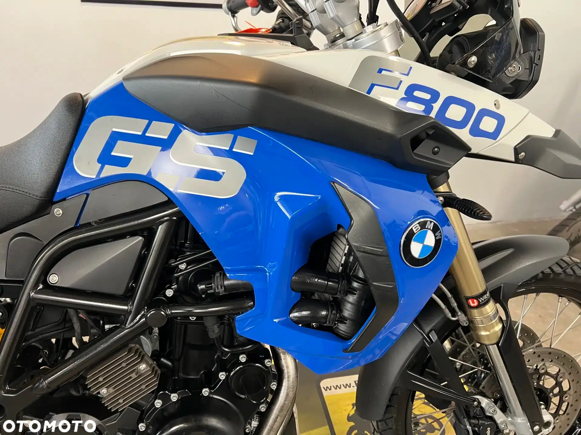 BMW F - 13