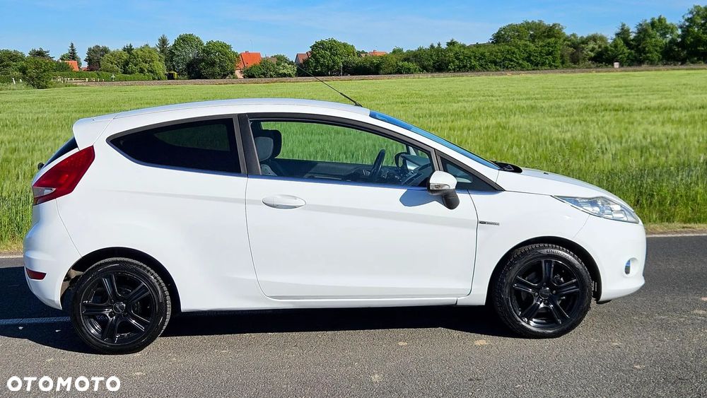 Ford Fiesta 1.25 Titanium - 31