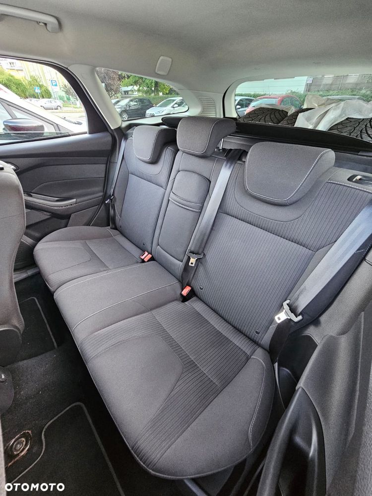 Ford Focus - 8