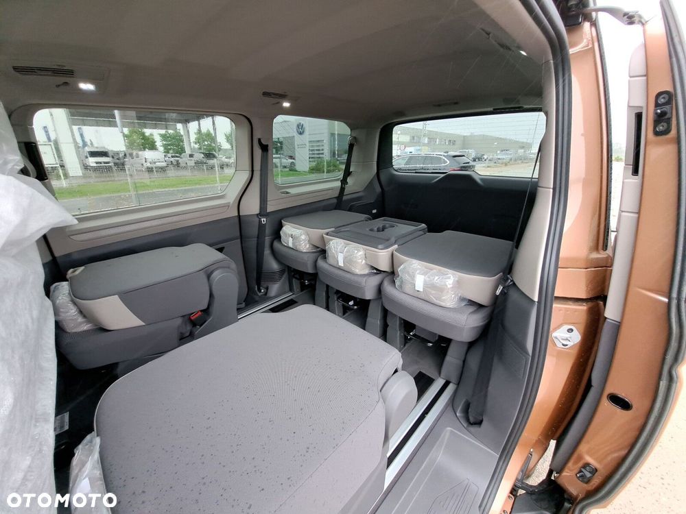 Volkswagen multivan Family L2 2.0 TDI 150 KM DSG - 17