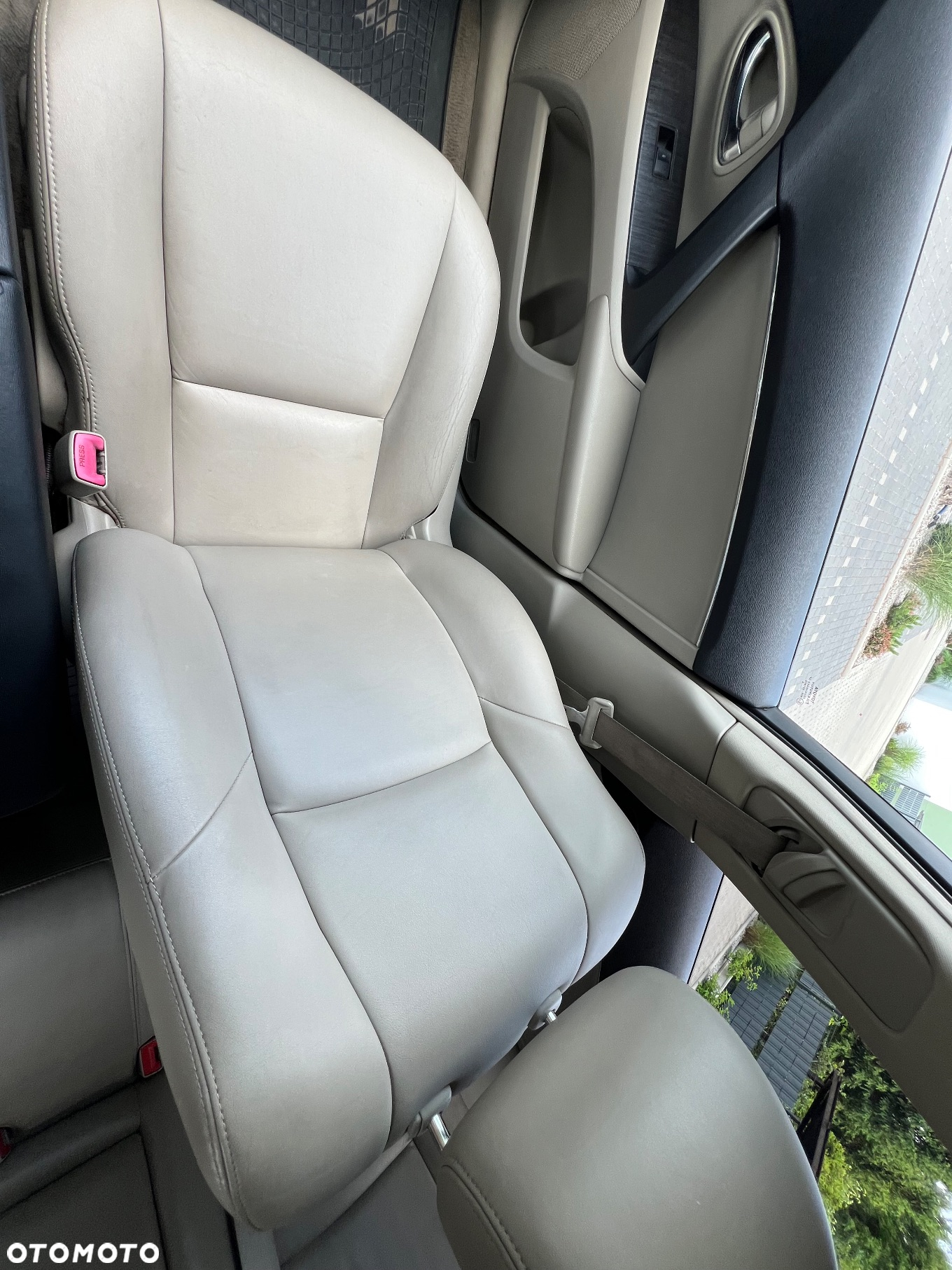 Toyota Avensis 2.0 Prestige EU5 - 22