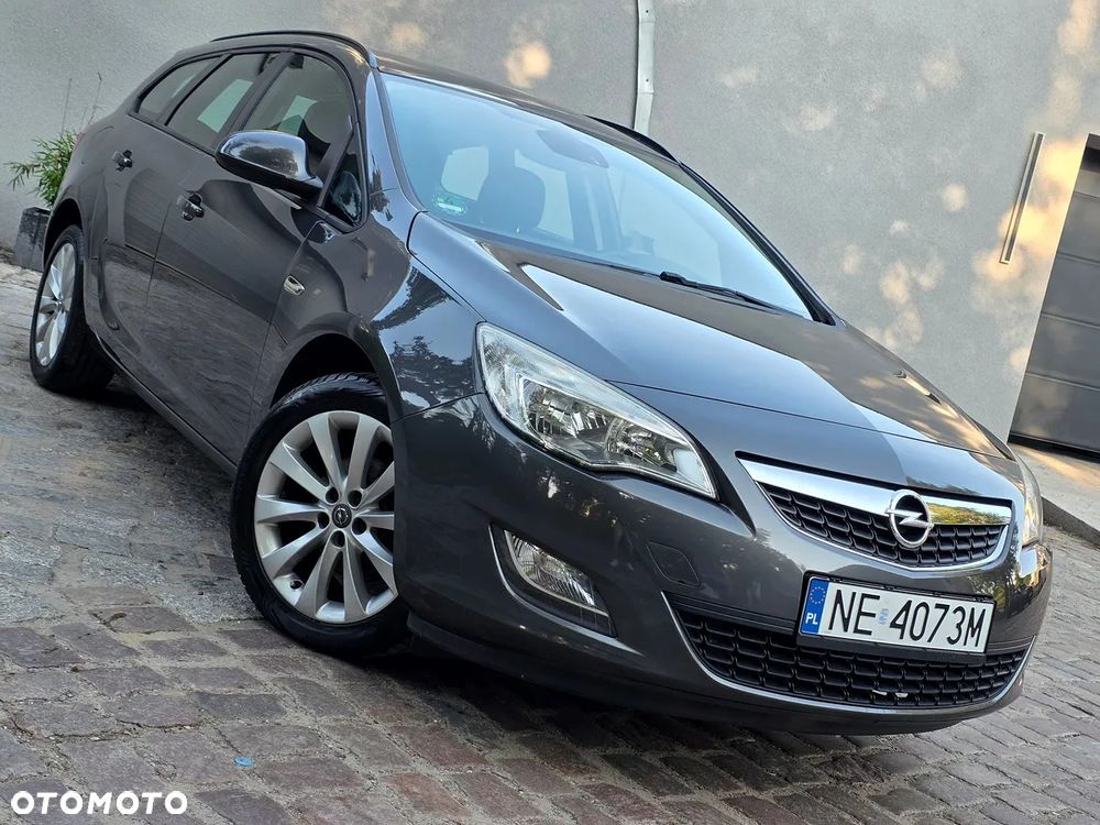 Opel Astra 1.4 T Cosmo - 1